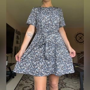 a💙2/$40💙NWOT KMW Floral Printed Short Sleeve Drop Waist Belted Dress Size XL